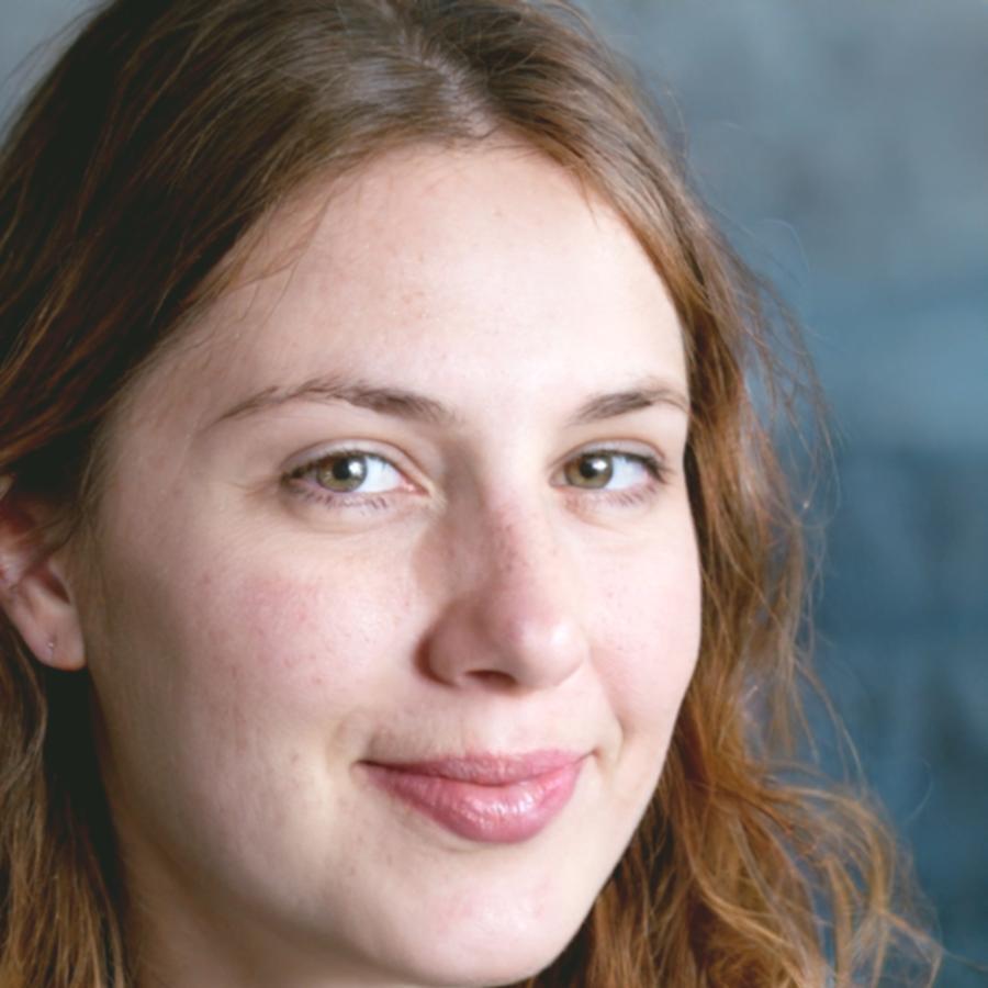 Portrait de Sophie Martin, cliente satisfaite